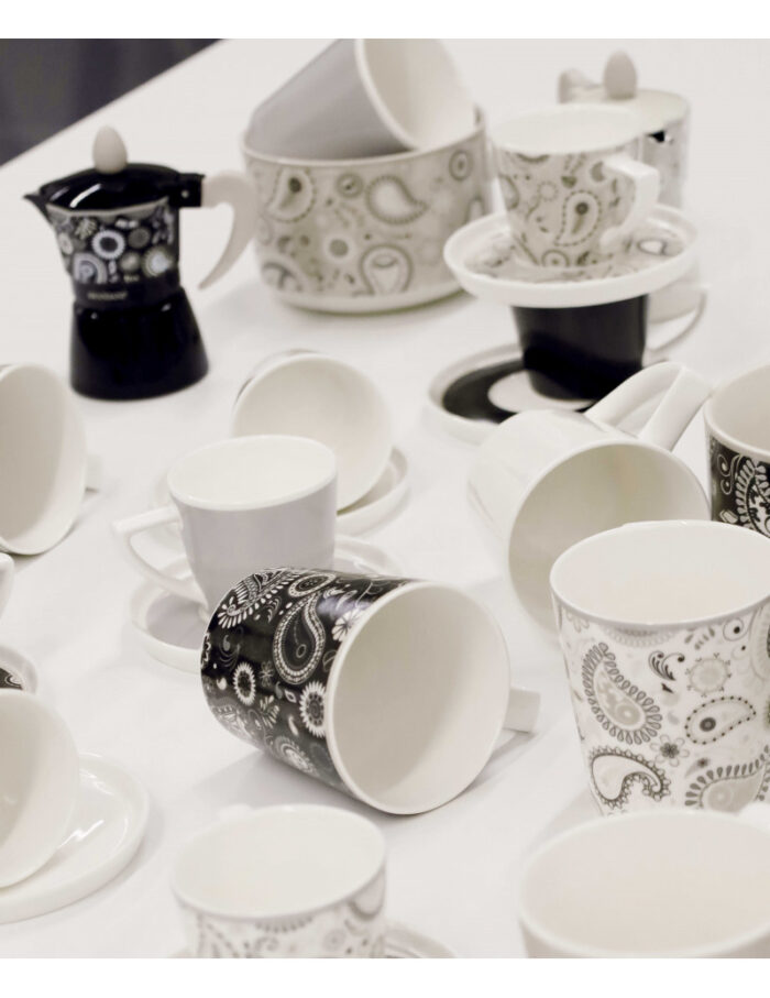 BOMBONIERA CAFFETTIERA SHANTI NERA 1 TAZZA ALLUMINIO - BRANDANI - immagine 2