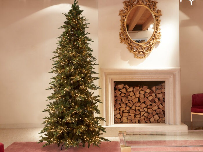 EDG Enzo de Gasperi Albero di Natale Pino Luxury New 240 cm con 4000 mini led D115 cm