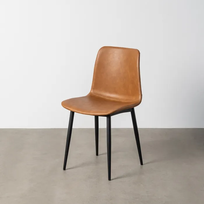 SEDIA IN METALLO CAMMELLO / SIMILPELLE 45 X 47 X 81 CM