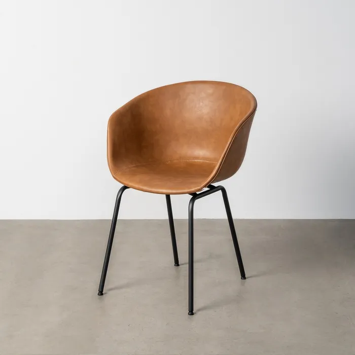 SEDIA IN METALLO CAMMELLO / SIMILPELLE 59 X 50,50 X 81,50 CM