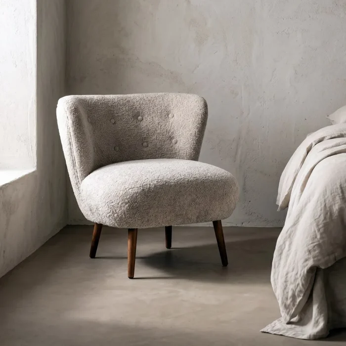 poltrona tappezzeria beige
